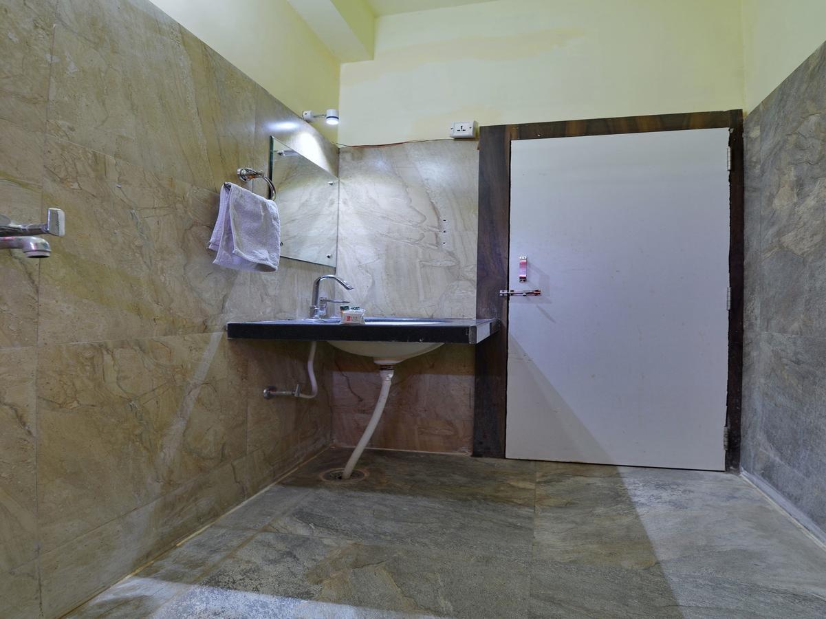 אג'מר Oyo 2061 Hotel New Holiday Inn מראה חיצוני תמונה